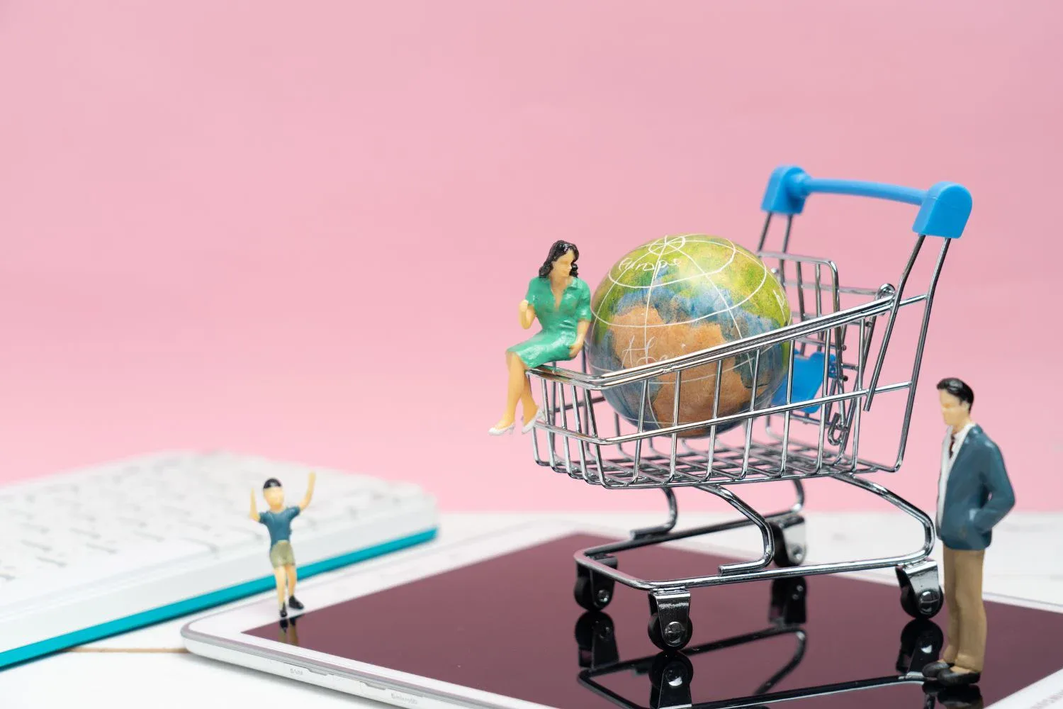 A conceptual image of global e-commerce